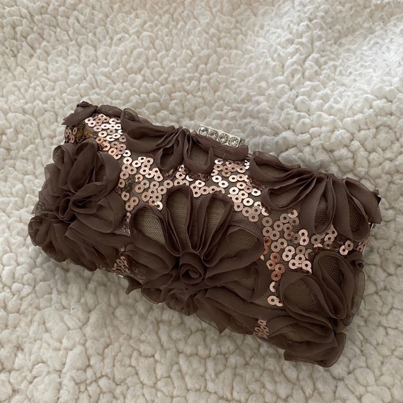 Sequin Design w/ Flowers Clutch - Picture 5 of 6